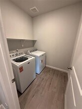 164 Trinity St in Grandview, TX - Building Photo - Building Photo