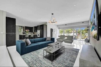 3117 Hollywood Blvd in Hollywood, FL - Building Photo - Building Photo