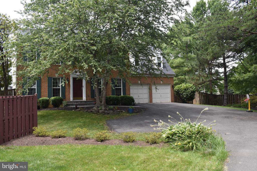 6506 Susan Barkley Ct in Alexandria, VA - Building Photo