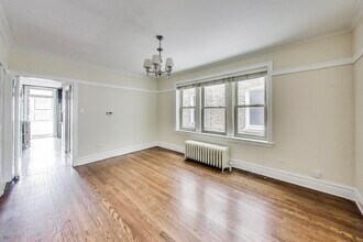 3837 N Sawyer Ave in Chicago, IL - Building Photo - Building Photo