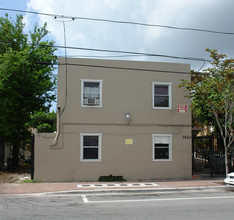 3520 Grand Ave in Coconut Grove, FL - Building Photo - Building Photo