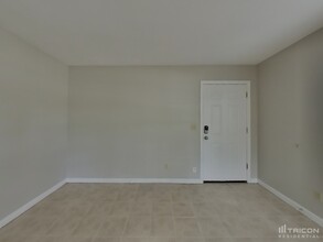 10757 Hawaii Dr S in Jacksonville, FL - Building Photo - Building Photo