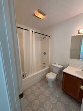 6478 Bakersfield Way in Knoxville, TN - Foto de edificio - Building Photo