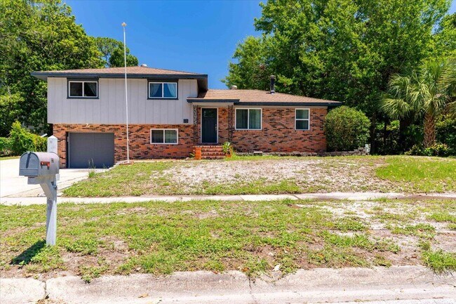 23 Driftwood Ave SW in Fort Walton Beach, FL - Building Photo - Building Photo