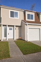 94 Balsam Rd in Jacksonville, NC - Building Photo