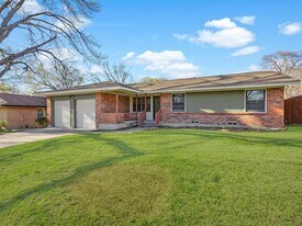 3404 Cromart Ave in Fort Worth, TX - Building Photo