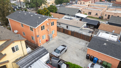 948 W 61st St in Los Angeles, CA - Building Photo - Building Photo