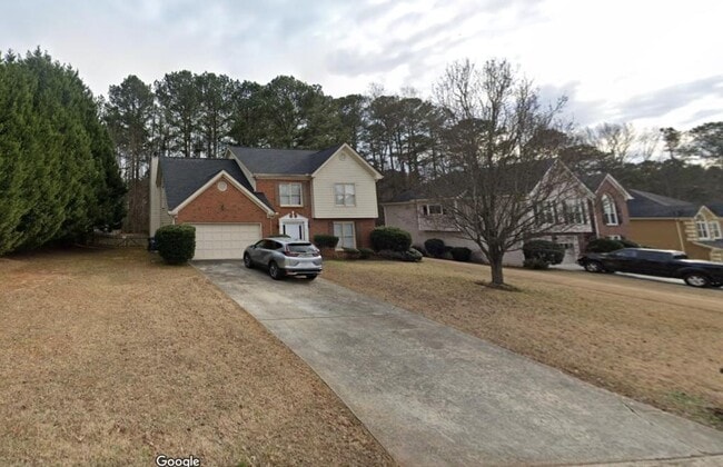 property at 618-618 8 Point Ct