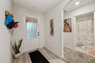 1417 Sunkiss Dr in Fort Worth, TX - Building Photo - Building Photo
