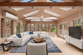 10 Peaceful Ln in Westport, CT - Building Photo - Building Photo