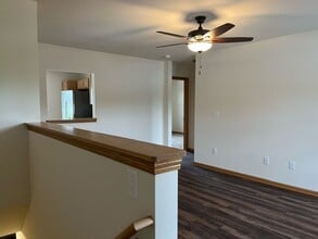 1049-1051 Fir Ct in Janesville, WI - Building Photo - Building Photo