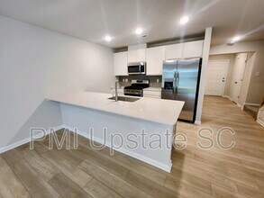 810 Sandbach Rd in Spartanburg, SC - Building Photo - Building Photo