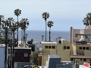 2216 Main St in Santa Monica, CA - Building Photo - Building Photo