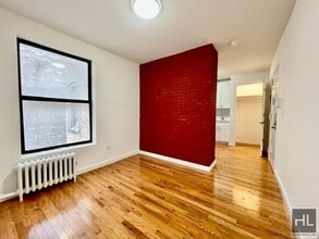 YORK AVENUE in New York, NY - Building Photo - Building Photo
