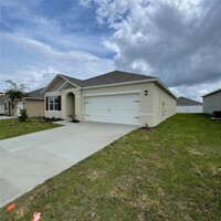 675 Squires Grove Dr in Winter Haven, FL - Building Photo - Building Photo