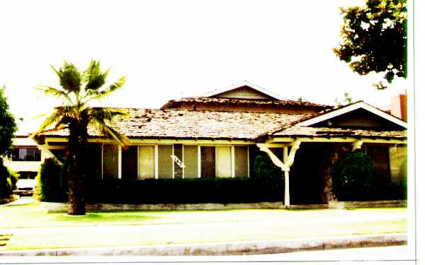 143 S Delano St in Anaheim, CA - Building Photo - Building Photo