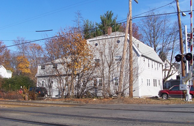 63 Cottage Ln in Concord, MA - Building Photo - Building Photo