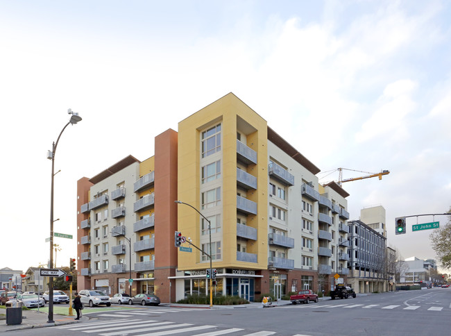 Donner Lofts in San Jose, CA - Foto de edificio - Building Photo