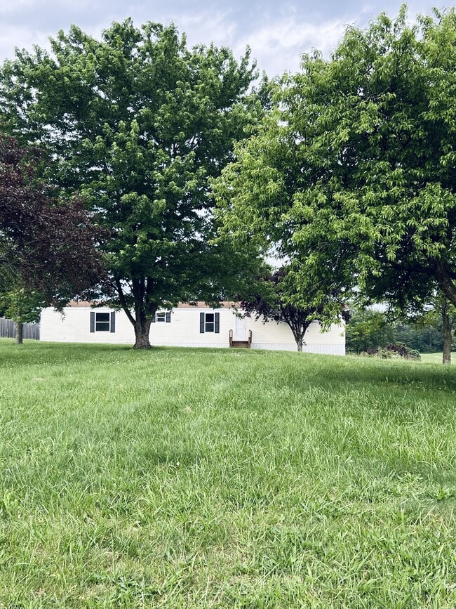 2328 Oak Hill Rd in Sonora, KY - Building Photo - Building Photo