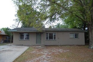 1016 Herschell St in Lakeland, FL - Building Photo