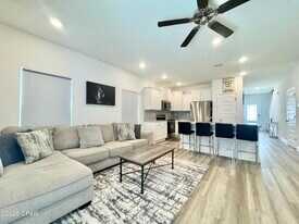 560 Melrose Wy in Panama City Beach, FL - Building Photo