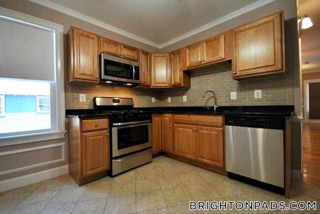62 Union St in Boston, MA - Building Photo - Building Photo