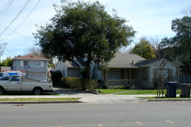 1488 West Ave in Santa Rosa, CA - Building Photo - Building Photo