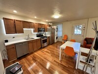 130 W 8th St, Unit 4-bed 2-bath in Boston, MA - Building Photo - Building Photo