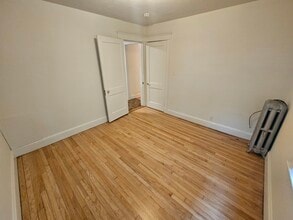 63 Euston Rd, Unit 4 in Boston, MA - Building Photo - Building Photo