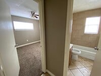 5412 Market St photo'