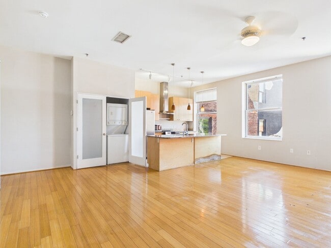 property at 1707 E Main St