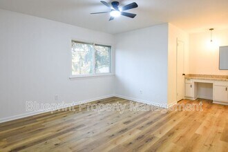 6004 Cowin Dr NW in Huntsville, AL - Building Photo - Building Photo