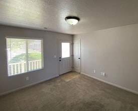 23 N 4275 W in Cedar City, UT - Building Photo - Building Photo