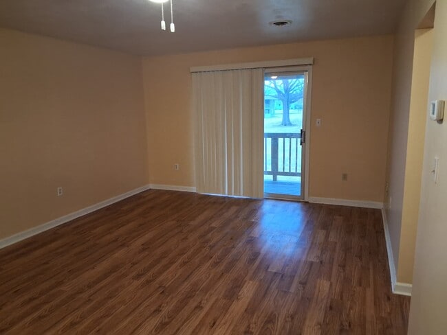 property at 2275 N Cable Rd