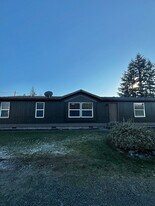 208 Central Ave in Sedro Woolley, WA - Building Photo