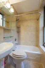 345 E 5th St, Unit C in New York, NY - Building Photo - Building Photo