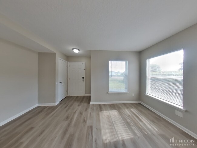 76221 Long Pond Loop in Yulee, FL - Building Photo - Building Photo