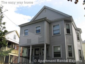 10 Pinkham Rd in Medford, MA - Building Photo