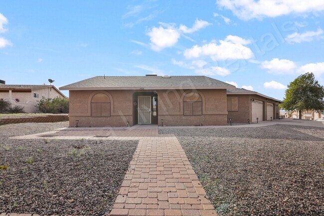 property at 2926 Chemehuevi Blvd