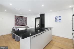 1126 1/2 Lombard St in Philadelphia, PA - Building Photo - Building Photo