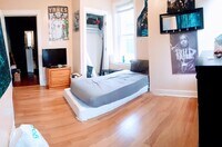 2032 N Gratz St photo'