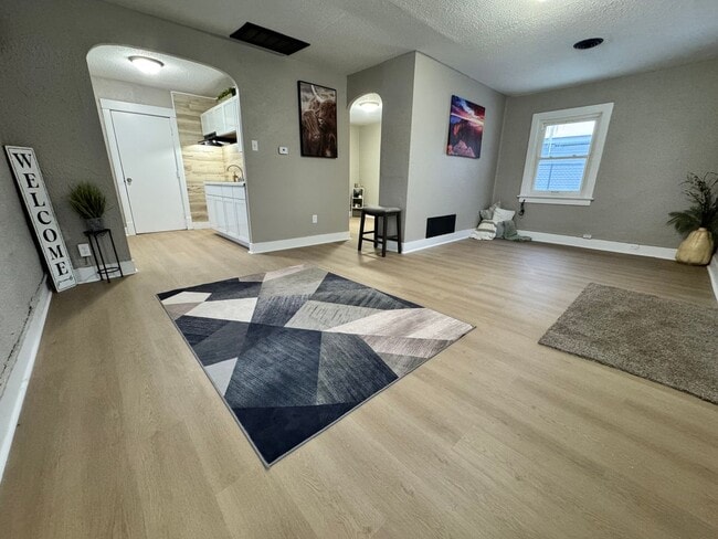 property at 911 Ashland Ave