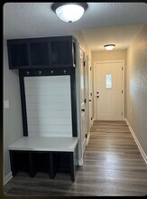 5711 NW 54th Ct in Johnston, IA - Foto de edificio - Building Photo