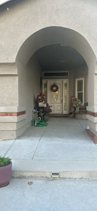 10745 Champagne Rd in Rancho Cucamonga, CA - Building Photo