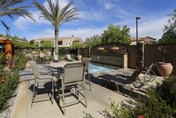Building Photo - Cresta Bella Apartamentos in San Diego, California