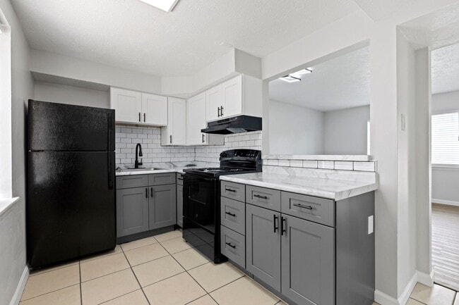 The Vistas Apartment Homes