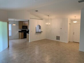 36 Renshaw Dr in Palm Coast, FL - Building Photo - Building Photo