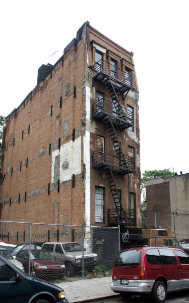 167 E 108th St in New York, NY - Foto de edificio