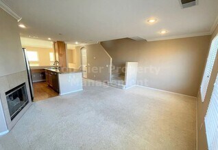 3706 Mykonos Ln in San Diego, CA - Building Photo - Building Photo