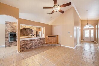 6711 Thackston Dr in Riverview, FL - Building Photo - Building Photo